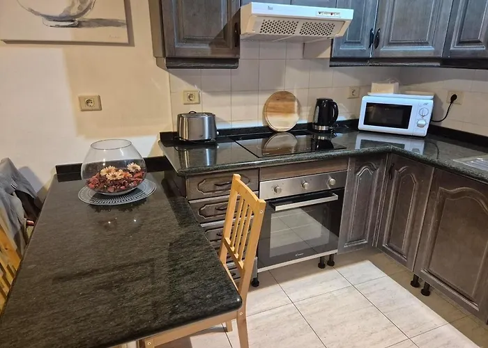 Heated Pools-200m Beach- Wifi Apartman